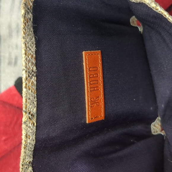 Hobo ladies snakeskin leather tri-fold wallet - Picture 6 of 10